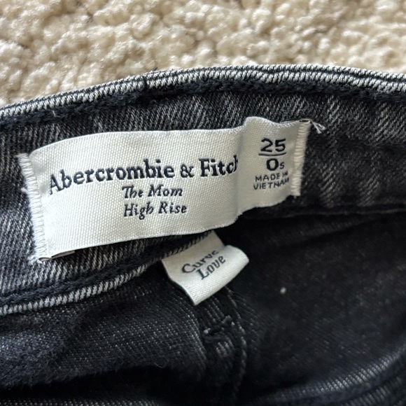 Abercrombie & Fitch Mom Jeans - Picture 4 of 6